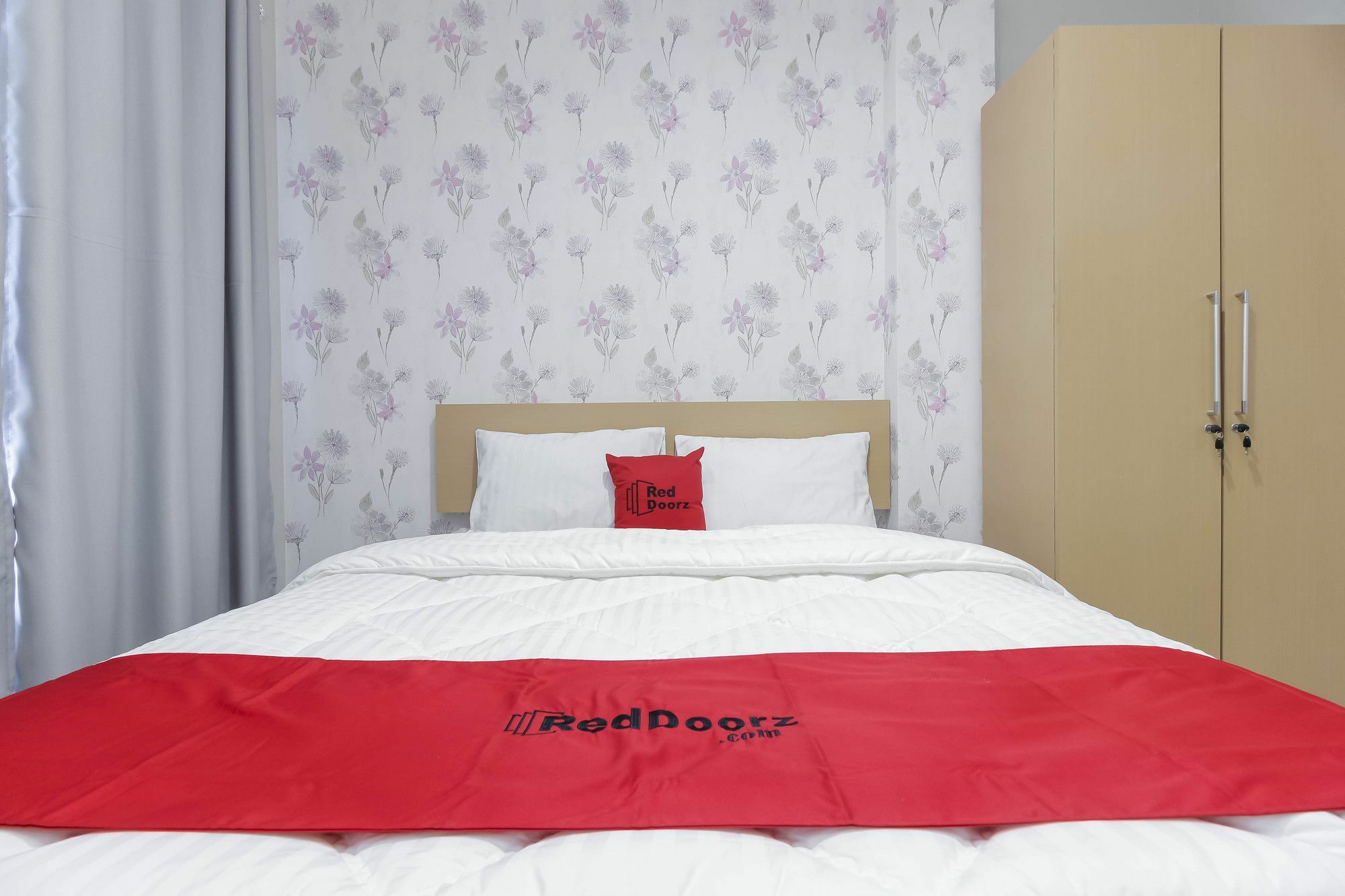 Reddoorz Syariah Near Metropolitan Mall